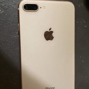Two good watches and a iPhone 8 Plus